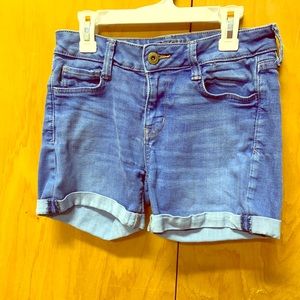 Kids size 3 shorts
